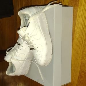 WOMEN'S NIKE AIR FORCE 1 SAGE XX LOW CASUAL SHOES SIZE 7